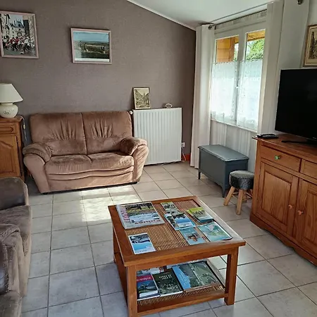 Near Alabaster Coast Les Grandes-Ventes