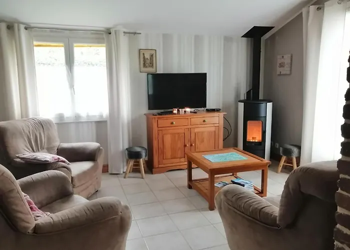 Near Alabaster Coast Les Grandes-Ventes