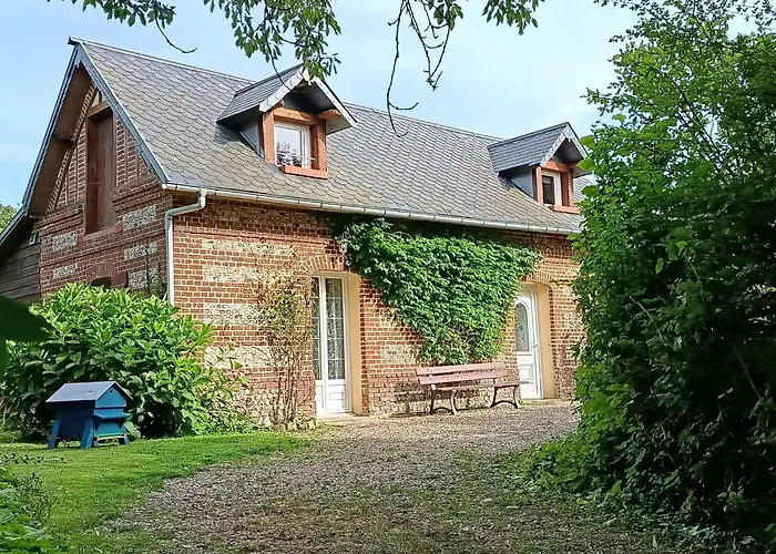 Near Alabaster Coast Les Grandes-Ventes